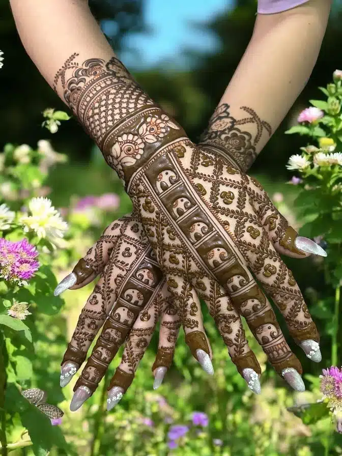 Best Mehndi Artist In Delhi