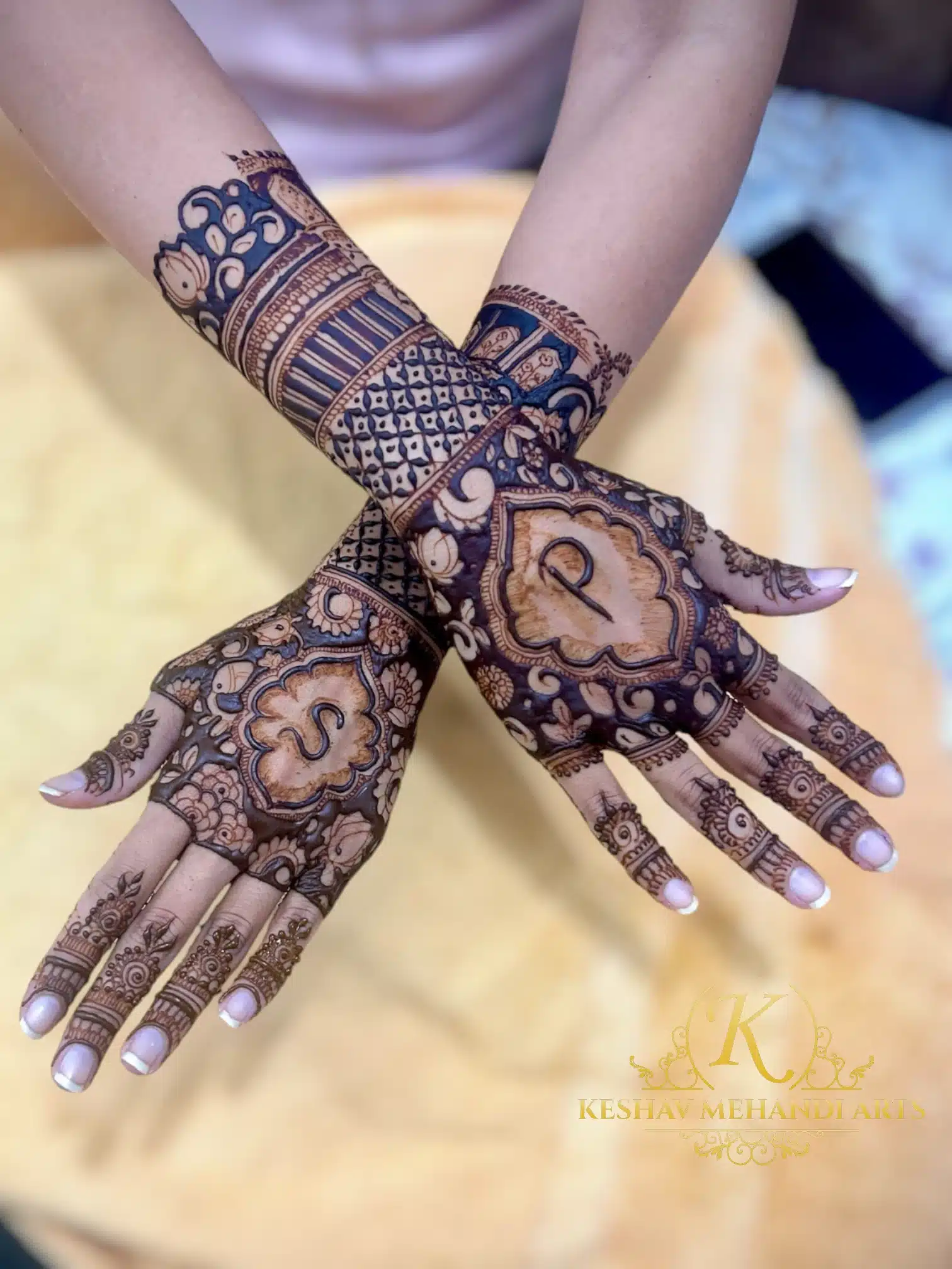 Mehandi Designs For Back Hand