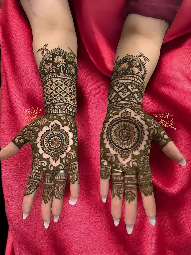 Best Mehndi Artist In Delhi,India